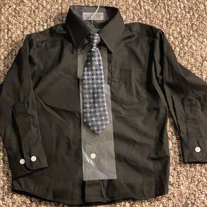 Black button up dress shirt 4 Van Heusen clip tie